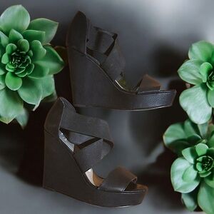 Chinese Laundry Black Strappy Platform Wedge Sandals